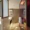 Donghu Collection Hotel