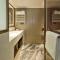 Donghu Collection Hotel