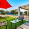 Villa Sunshine - Private Heated Pool & Sport Fields