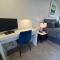 Midnight Luxe 1BR Apartment in the heart of Braddon Views from L7 Pool Sauna Gym Secure Parking Wifi Wine - 堪培拉