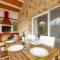 Red House Trget with Swimming Pool, Sauna and Jacuzzi - Labin