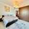 Cozy Family-Friendly 2BR in JVT - Dubaj