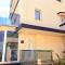 Pool and Jacuzzi Luxury Apartments