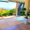 Pool and Jacuzzi Luxury Apartments