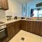 DVR 1 BR IN Awani Palm View Hotel Apartment - Dubaj