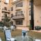 Luxury villa with swimming pool and garden - Sheikh Zayed