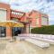 Ollystays Tawila 3BR Townhouse Shared Pool - 赫尔格达