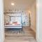 Rosy Retreat with NYC Views by the train, Free Parking, 3 beds, 20 Percent OFF 7 days