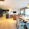 Waters Edge 15, Kingsholm P