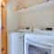 Airy Winter Park Gem with Private Outdoor Hot Tub!