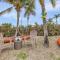 Gulf Access, Dock, Heated Pool, Across from the Beach - Sea-cluded Bungalow -Roelens - فورت مايرز بيتش