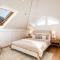 Bright stylish gem in central Melbourne