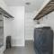Firepit Table - Large Patio - King Bed - Cowboy Pool - 圆石城