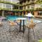 Sasha Transit Hotel