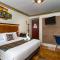 Friends Hotel & Rooftop - Historic Center & Museums