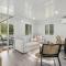 Leos Beach Hideaway - Stylish Tiny Home