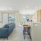 Bright & Airy 3-Bed House Near Rockingham Beach