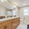 5BR Home with Backyard - Perfect for Family and Work Crews - بيفيرتون