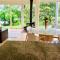 Lake Daylesford Villa2 Lake frontage pet friendly