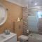 Jacuzzi Terrasse 86 - Terrasse & Climatisation - 4 personnes - BnB Epernay - Эперне