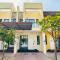 Family-Friendly Villa 1br with Play Area+Pool. UAE - Dubaj
