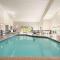 Country Inn & Suites by Radisson, Platteville, WI