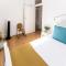Colourful Spacious Central 3BDR Balcony AC Parking