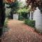uffington studio pet friendly garden setting