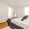 Villa Isola penthouse ap with a pool for 6 - Novalja