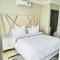 The Holiday House Harties