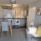 Stylish 2-Bed Apartment - Sleeps 4 Parking & WiFi - 考文垂