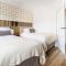 Newly Designed, 2br Apt, 5min from Northwood London Tube Station, NATO HQ, Ideal for Wembley, Warner Studio, Contractors - 诺斯伍德