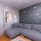 Cozy apartment with balcony in center - Split