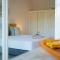 Charming studio with pool and a view - Cul de Sac