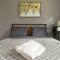 Centrally Located - 3 Br House - 绍辛顿
