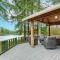 Charming Lakefront Log Cabin - Fall City