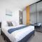 3BR with 180 Degrees Ocean and City Views, Pool, Spa and Gym