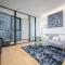 2BR Apartment, Panoramic 180 Degrees Views on 52nd Floor