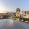 Penthouse with outdoor hottub