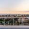 Penthouse with outdoor hottub