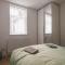 Spacious 3 Bedroom Home with PS5 and Pool Table Near O2 Arena Canary Wharf and Elizabeth Line to Central London - Woolwich