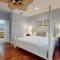 2 Bed 2 Bath Vacation home in Destin