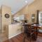 Cozy Top Floor 2BR Condo with View and Amenities!!