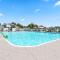 Cozy Top Floor 2BR Condo with View and Amenities!!