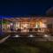 Luxurious villa with the best facilities at the foot of the Constantia Valley - Doordrift