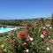 Villa Enga: with pool, in front of the sea and in the middle of wineyards - 巴德希