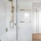 Stunning Beachfront penthouse-Beach District Views