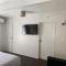 Kellys Riverside Motel