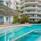 Oceanside Resort - Absolute Beachfront Apartments