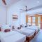The Green Rooms Surf & Yoga Camp - ON THE BEACH - Prime location Renovated 2024